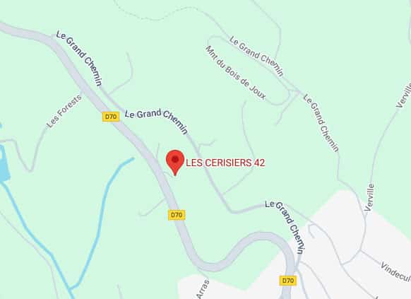 Carte routière de Les Cerisiers 42 sur la D70, croisant Le Grand Chemin. Indique Les Forests, Mnt du Bois de Joux et Verville.